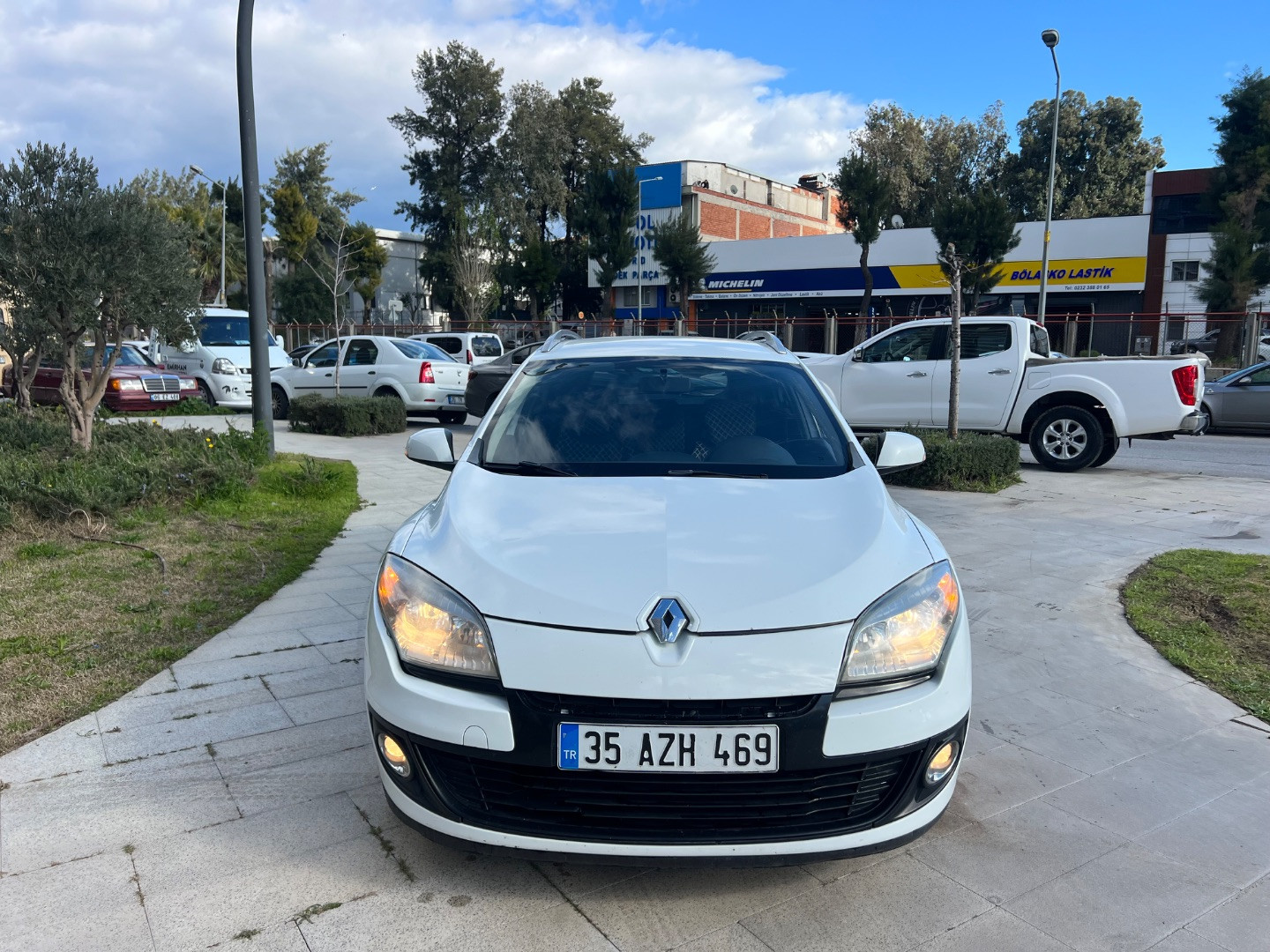 2013 RENAULT MEGANE